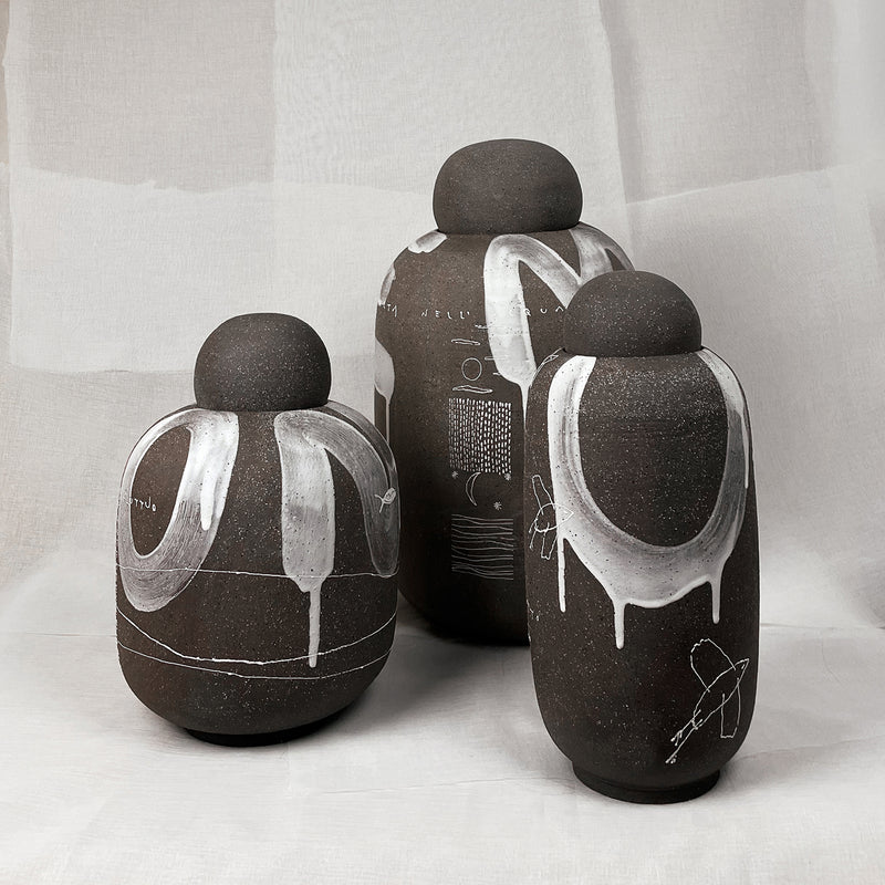 White Lava Vase - Onde