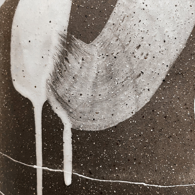 White Lava Vase - Onde