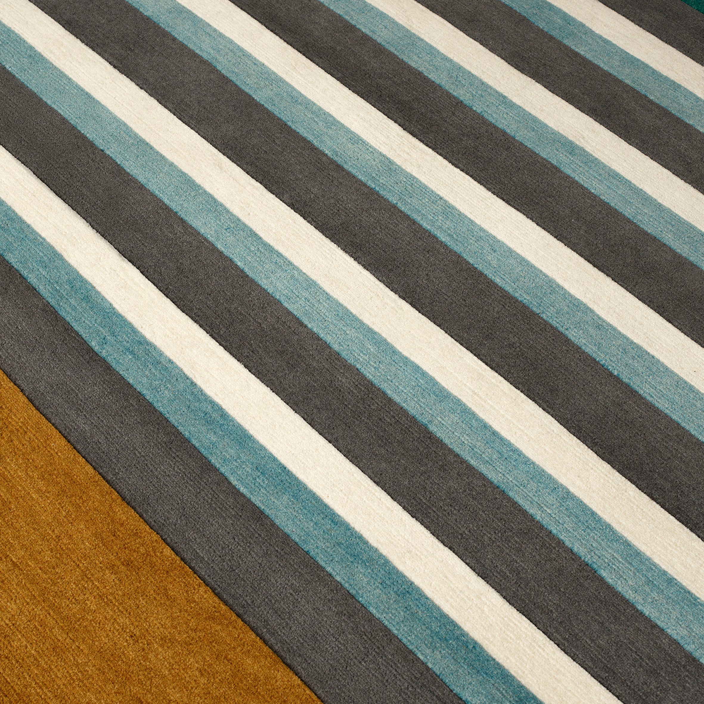Les Arcs Rug