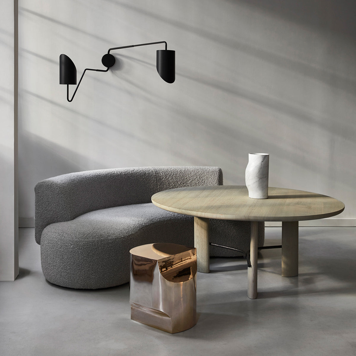 HUB Round Table | Collection Particulière | Monologuelondon.com