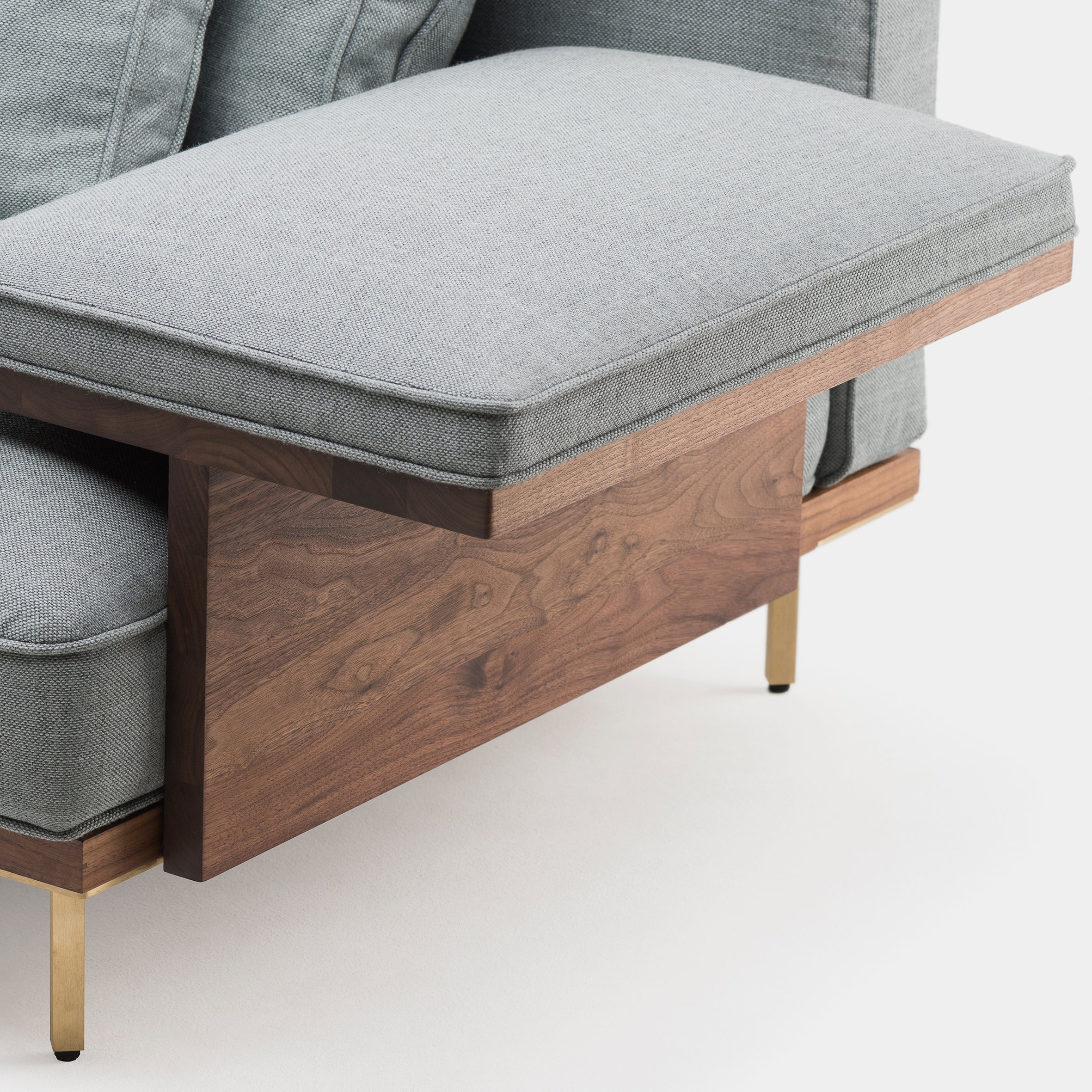 Belle Reeve Sofa - One Arm