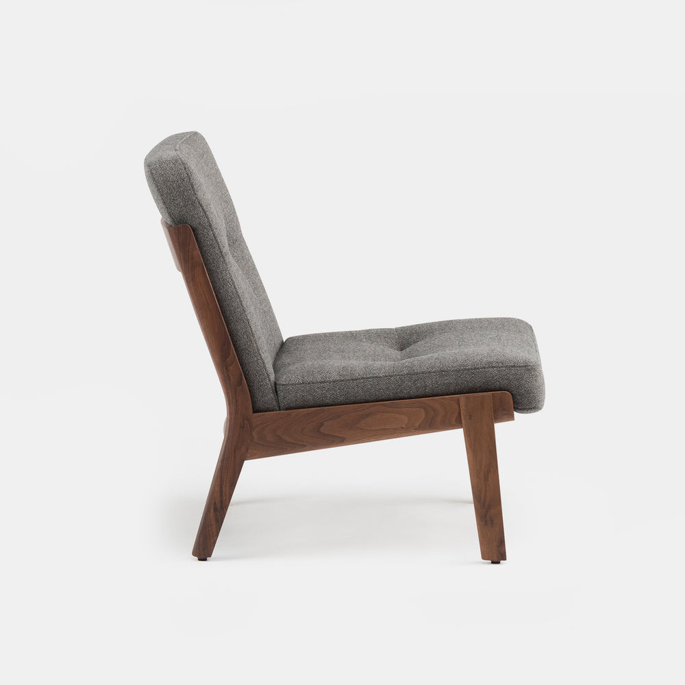 Capo Lounge Chair | De La Espada | Monologuelondon.com