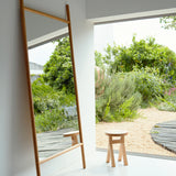 Commune Stool