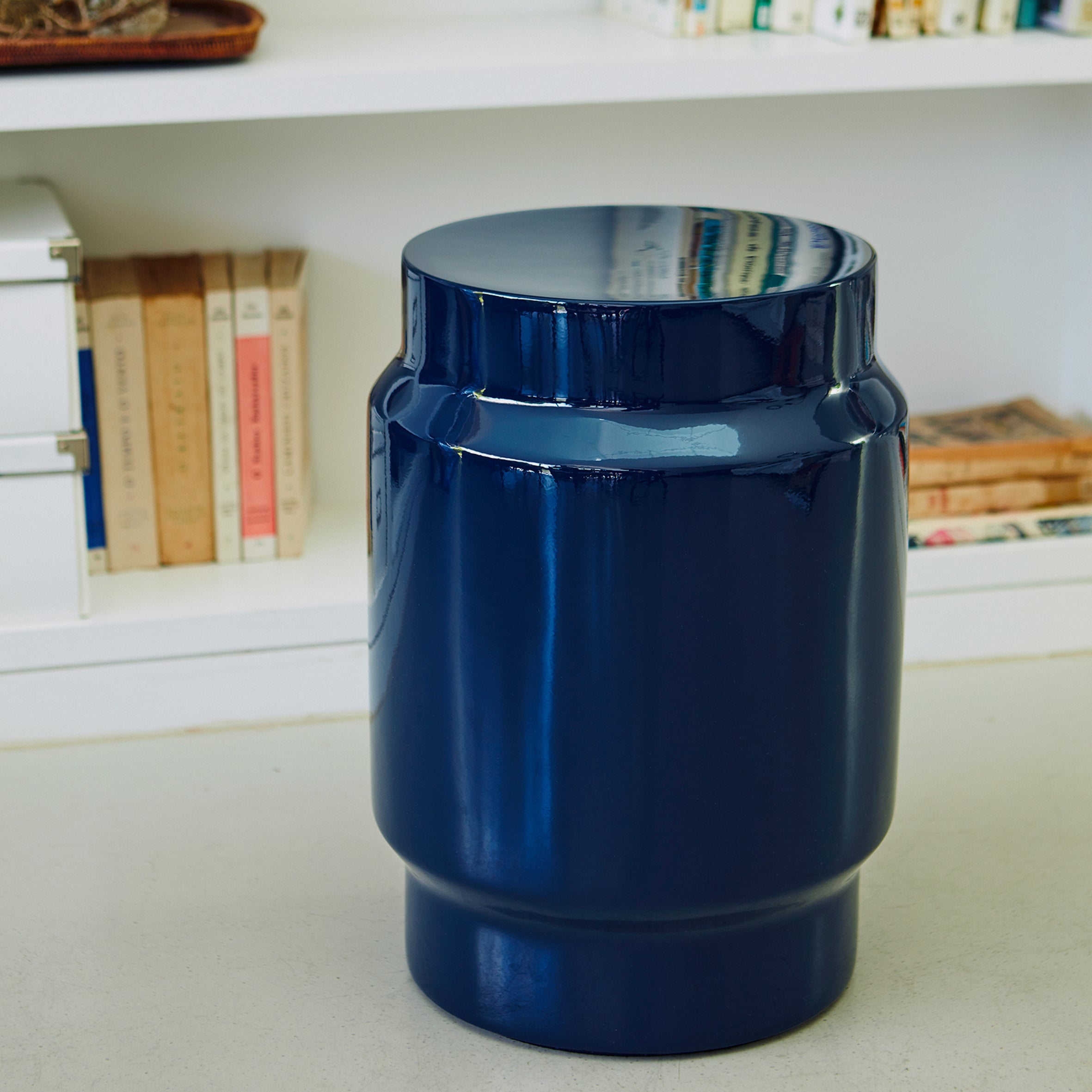Lianou Stool