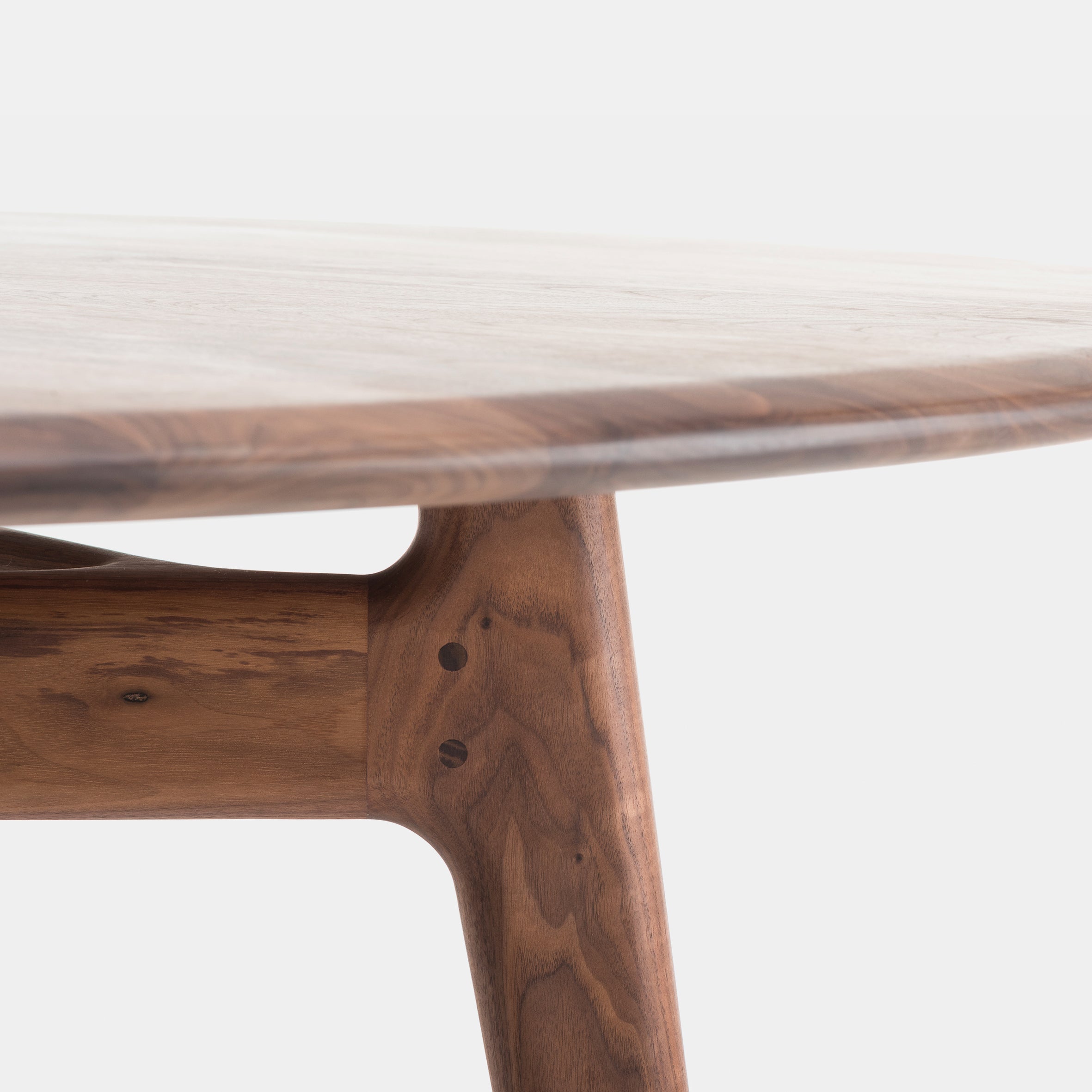 Solo Round Dining Table