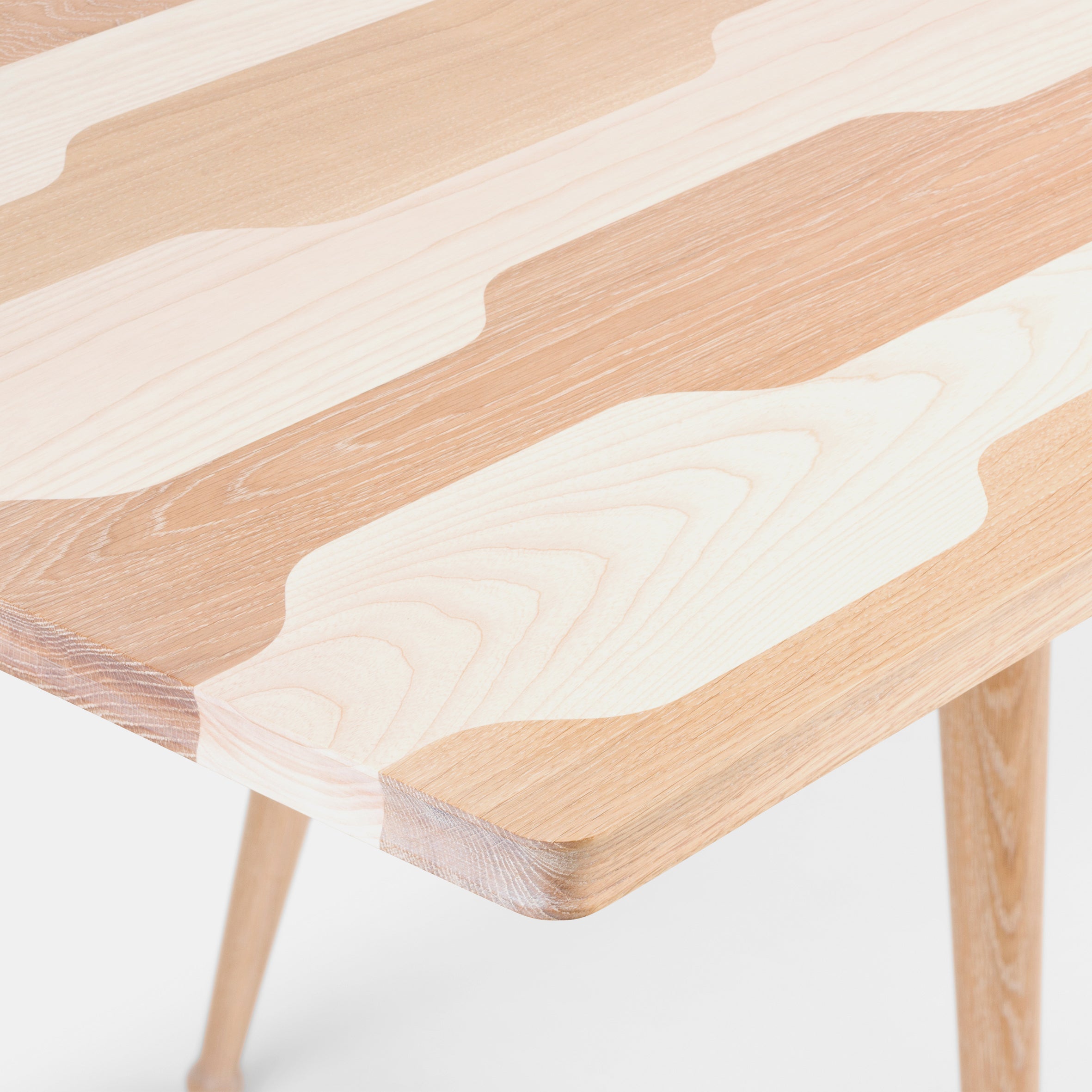 Tavli Dining Table