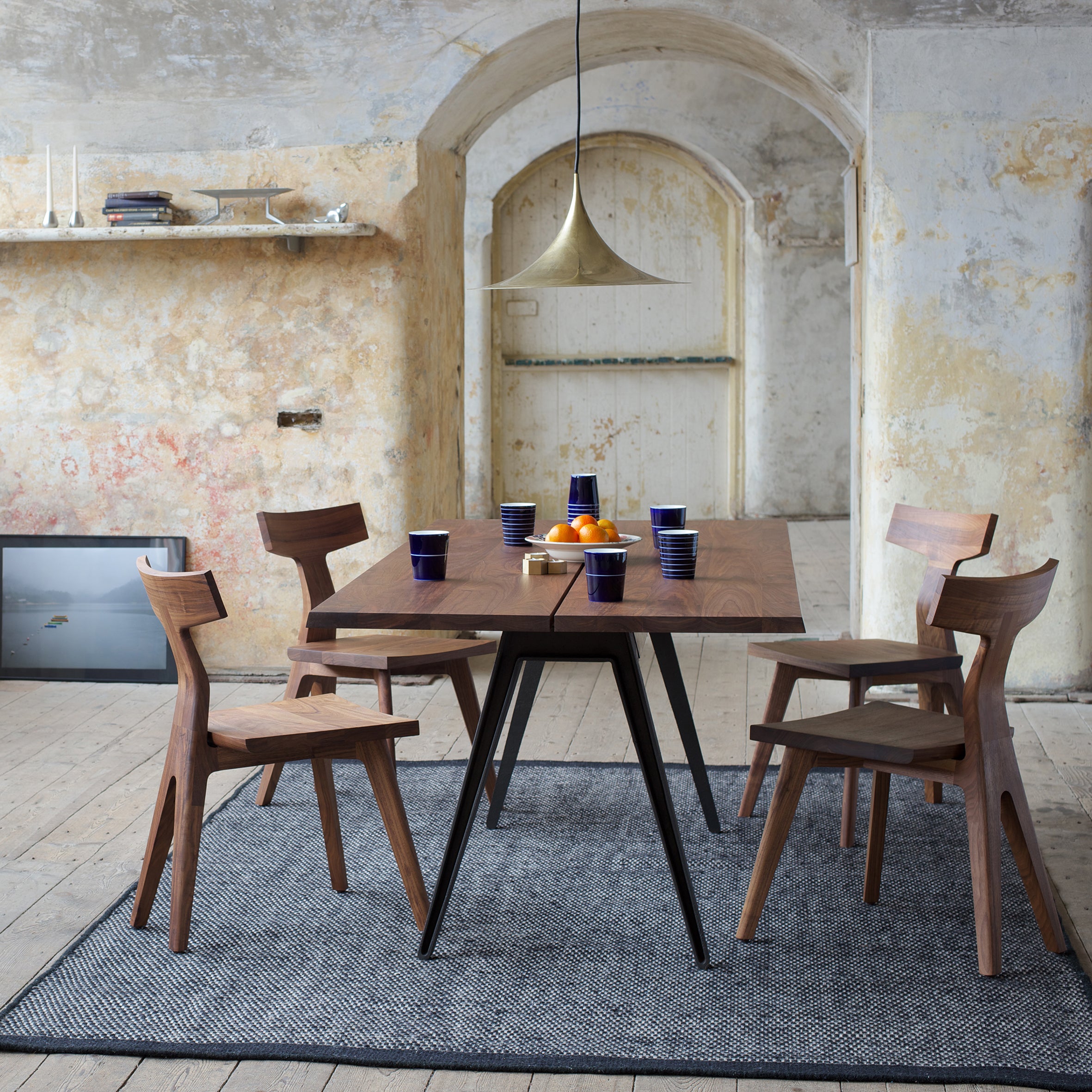 Welles Dining Table