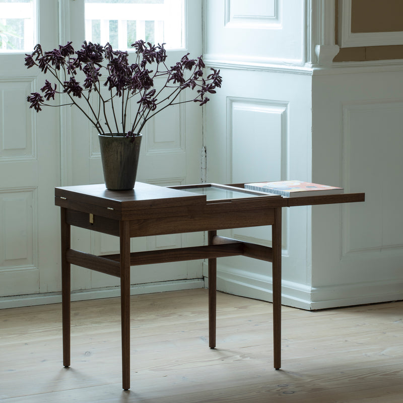 Art Collector's Table
