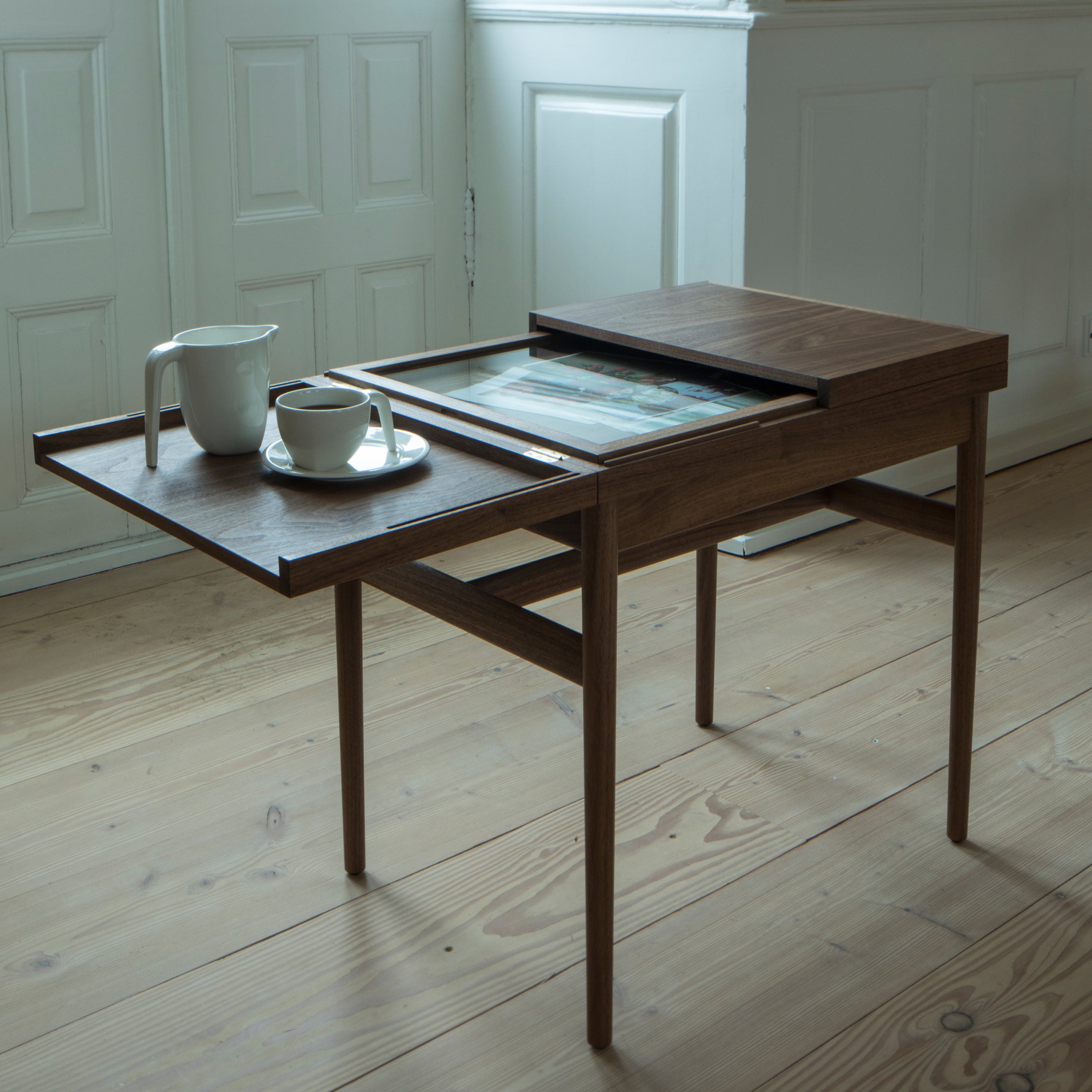 Art Collector's Table