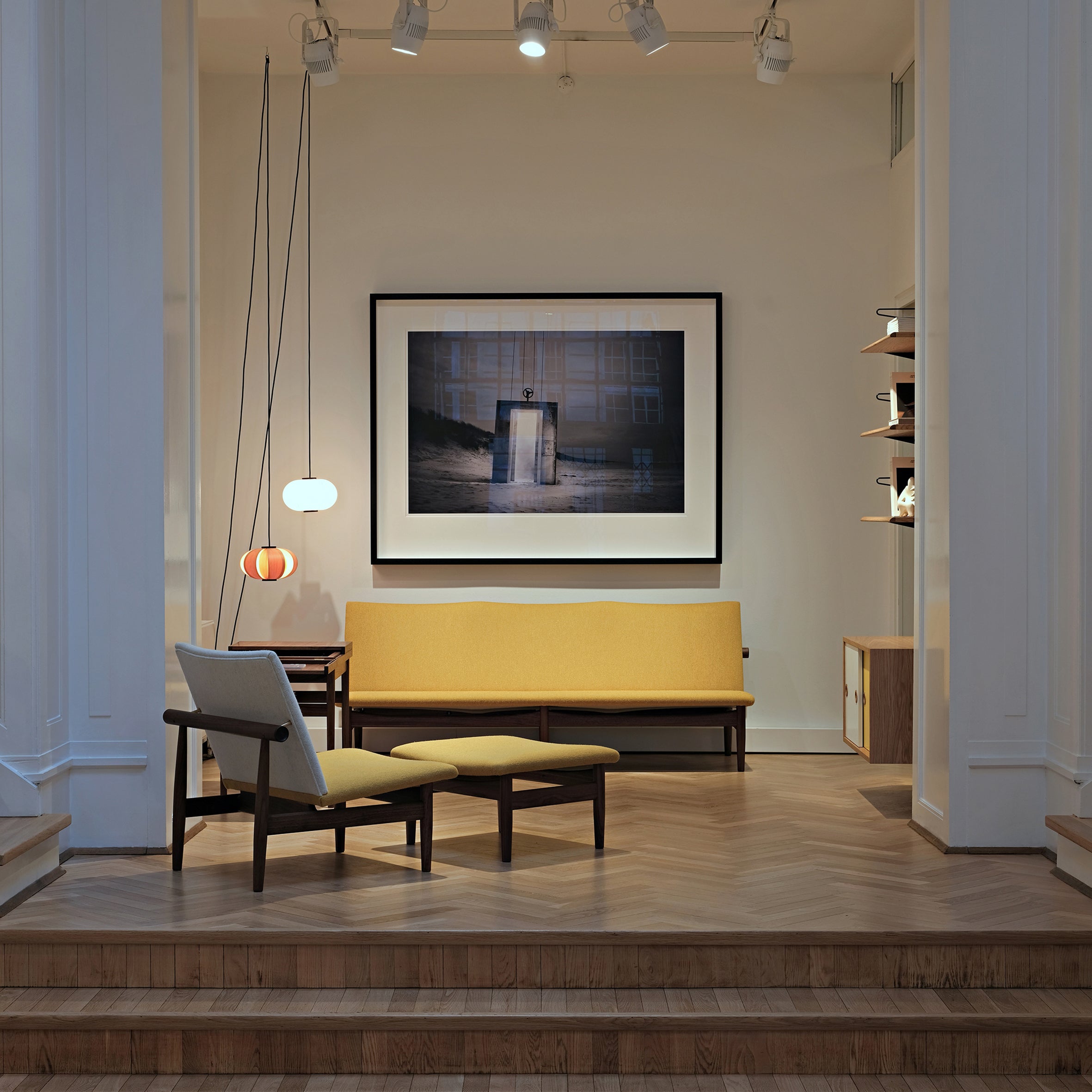 Japan Lounge Chair