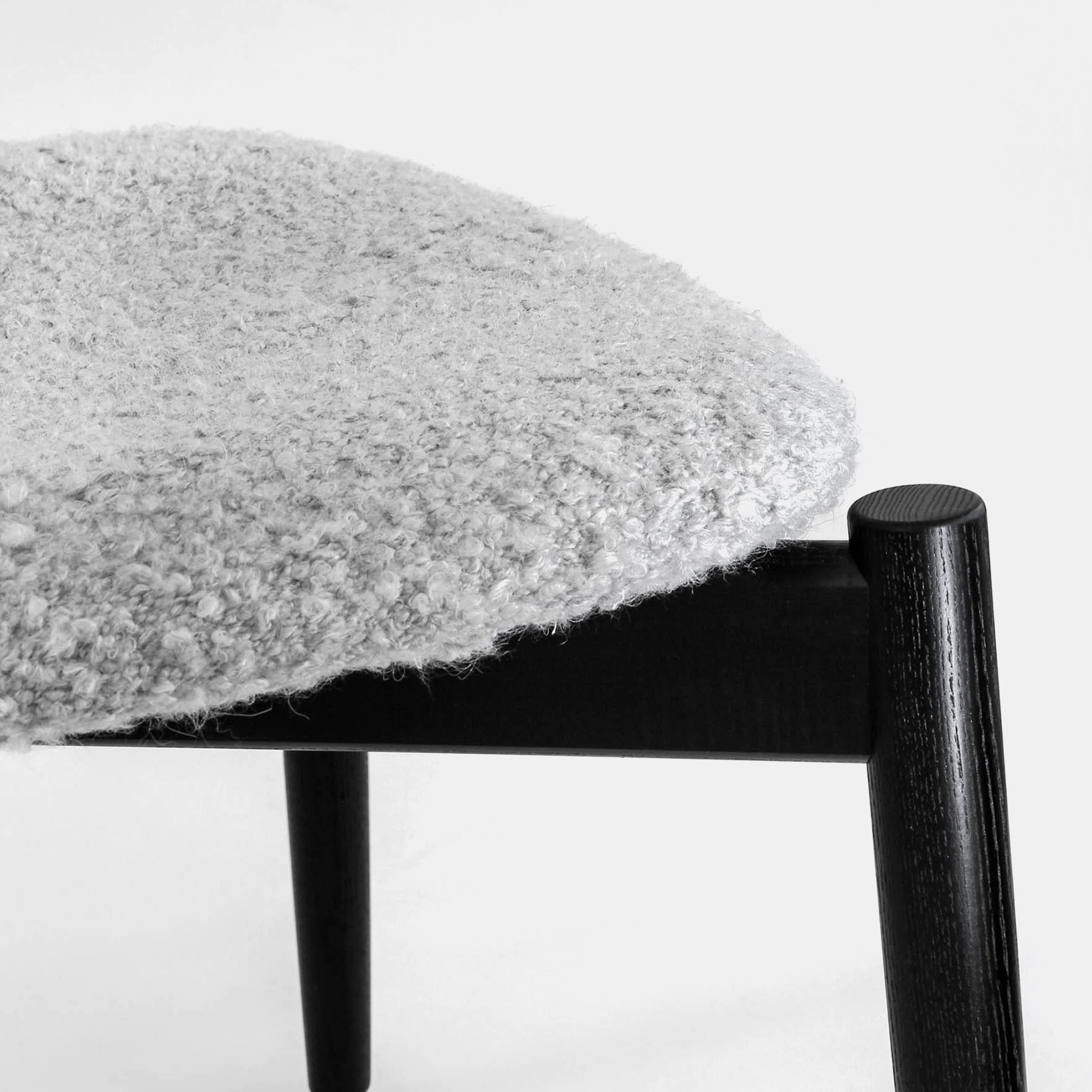 Ronin Chair