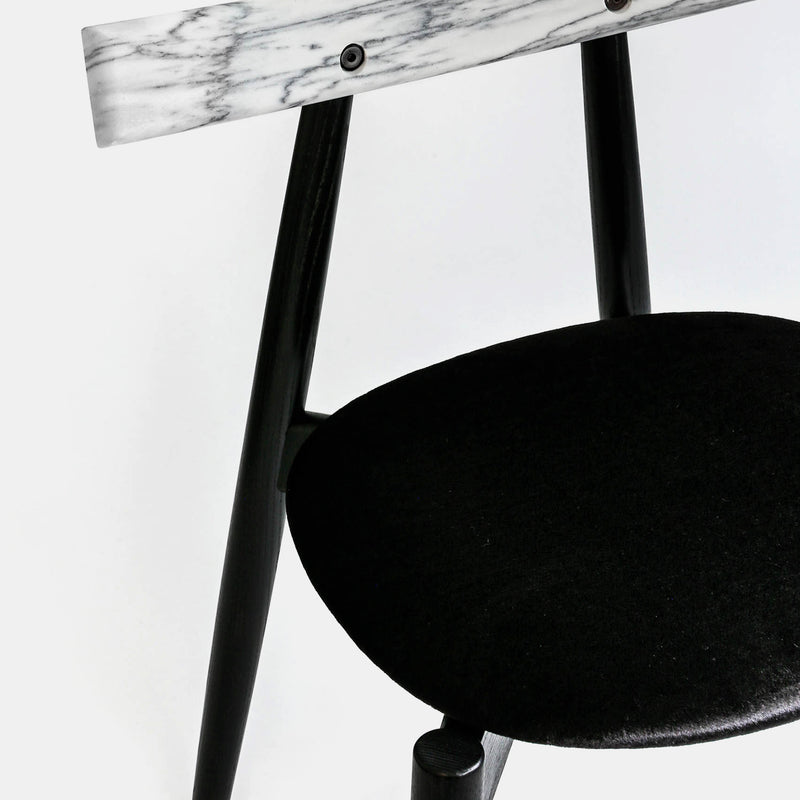 Ronin Chair