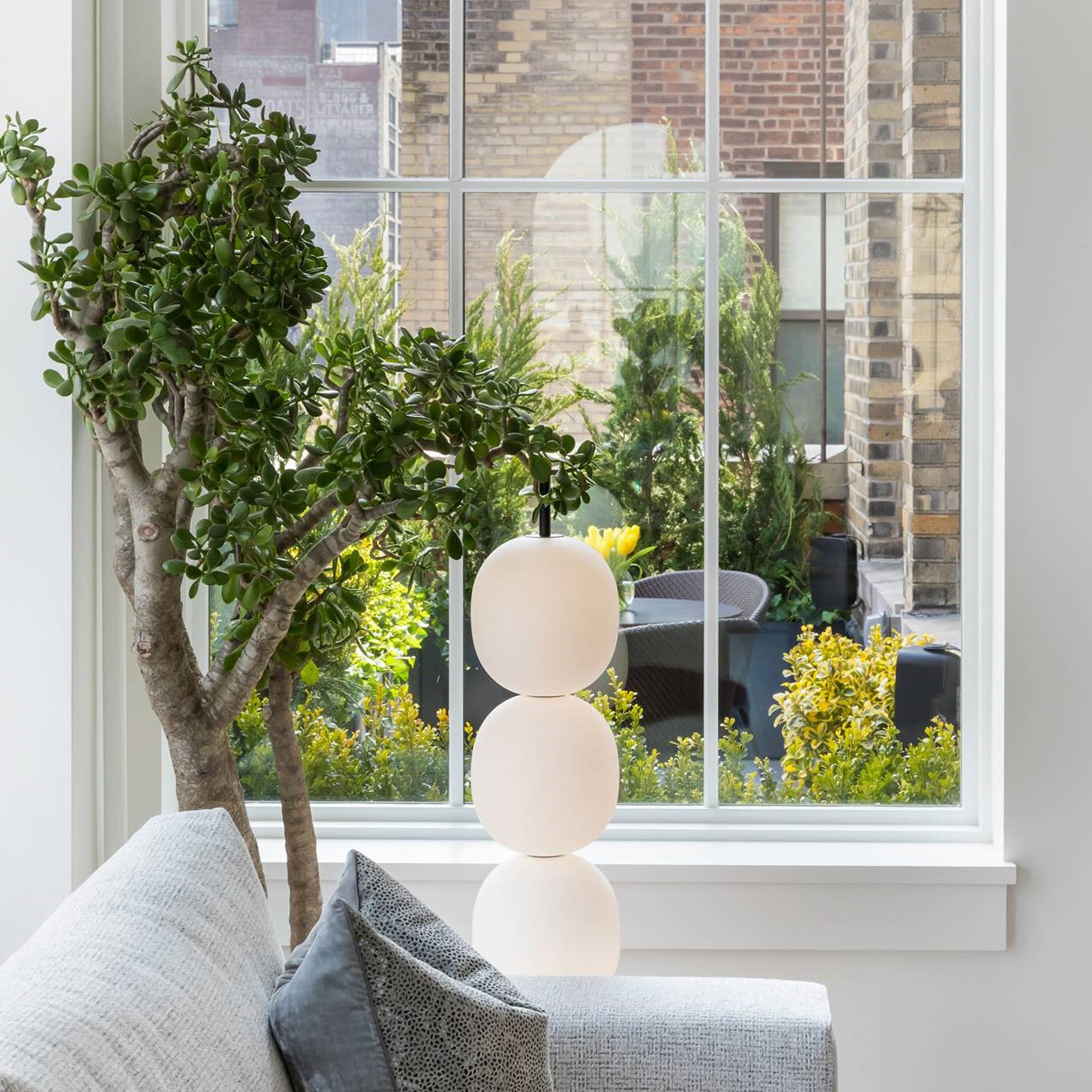 Mainkai Floor Lamp