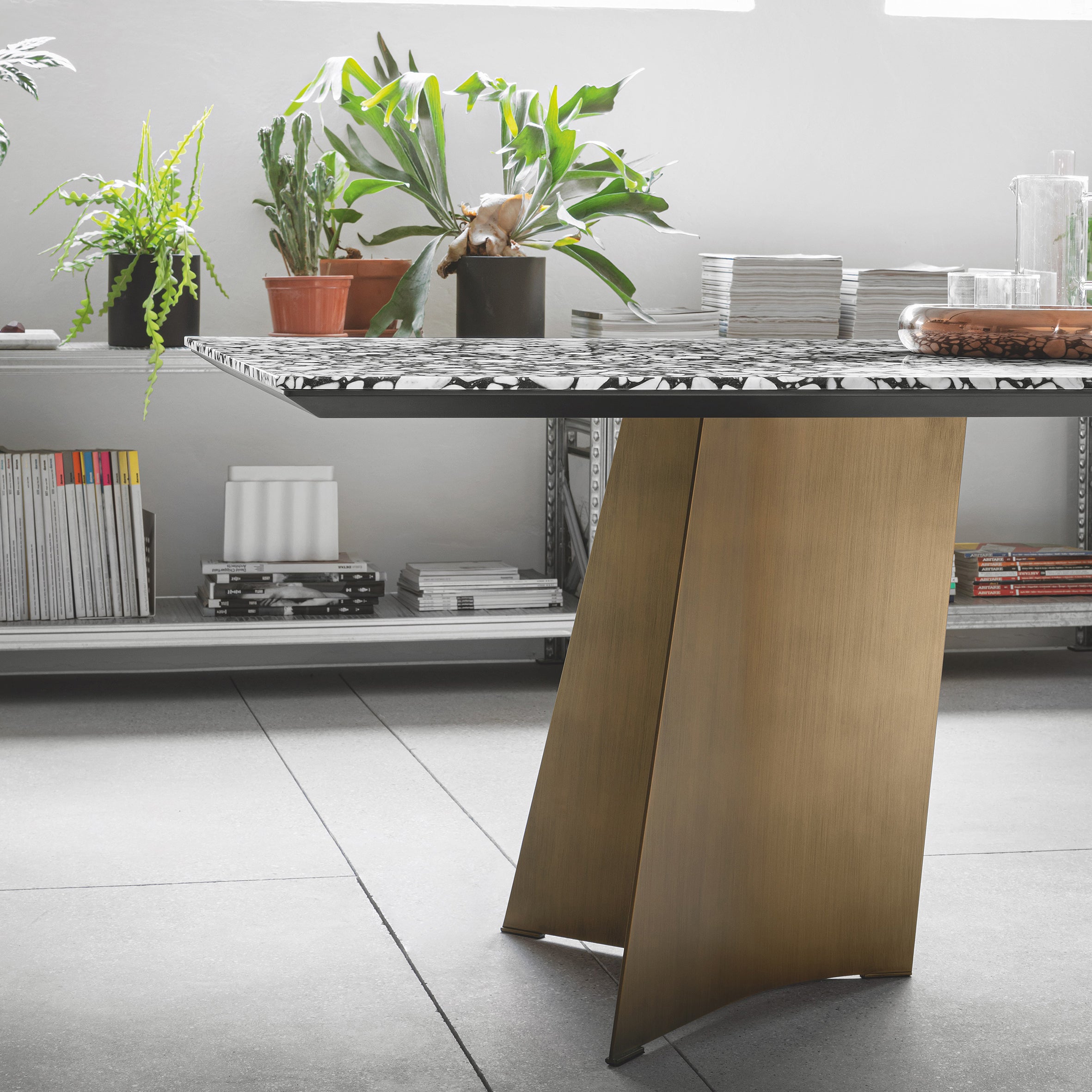 Maggese Dining Table