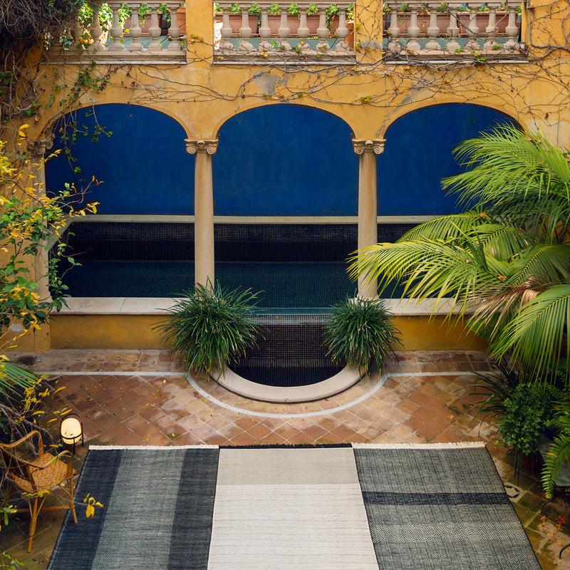 Tres Outdoor Rug