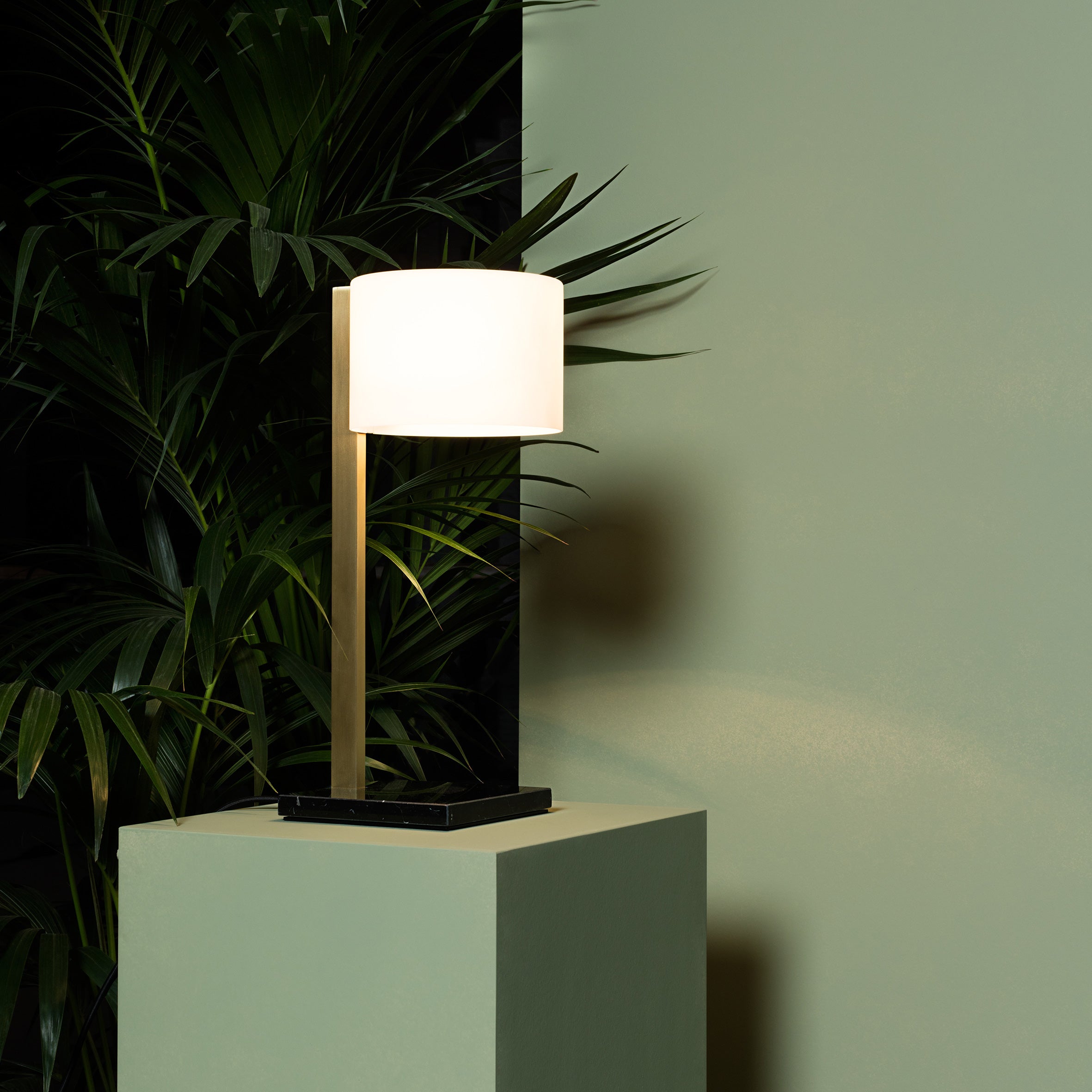 Beta M Table Lamp - Monologue London