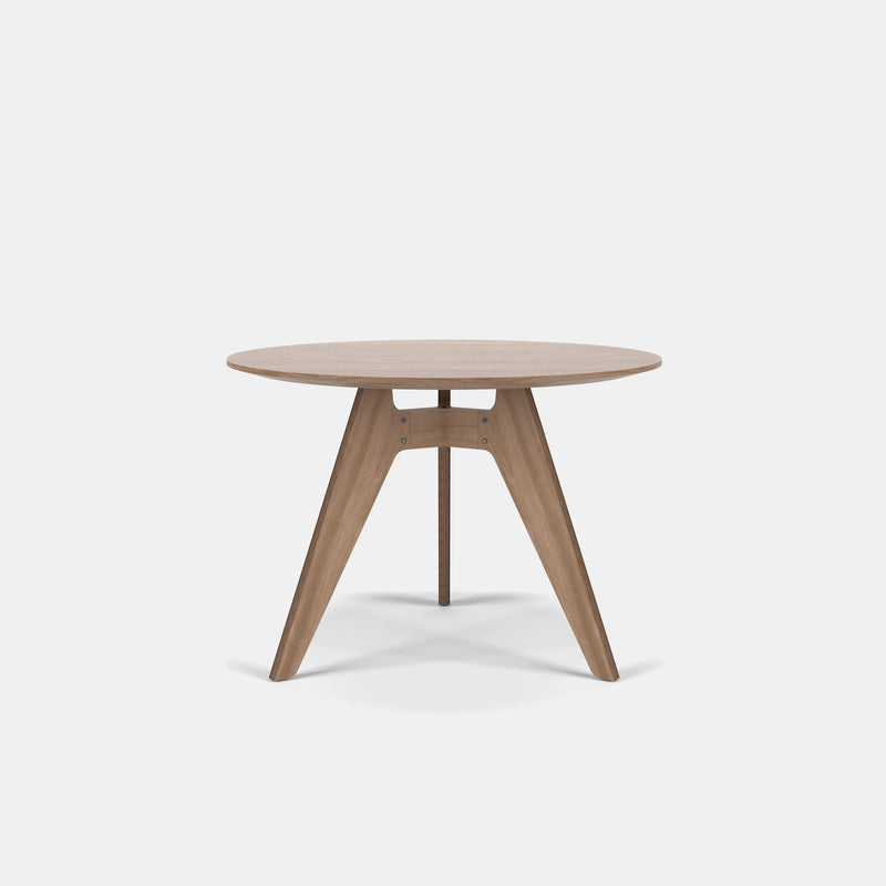 Lavitta Round Table
