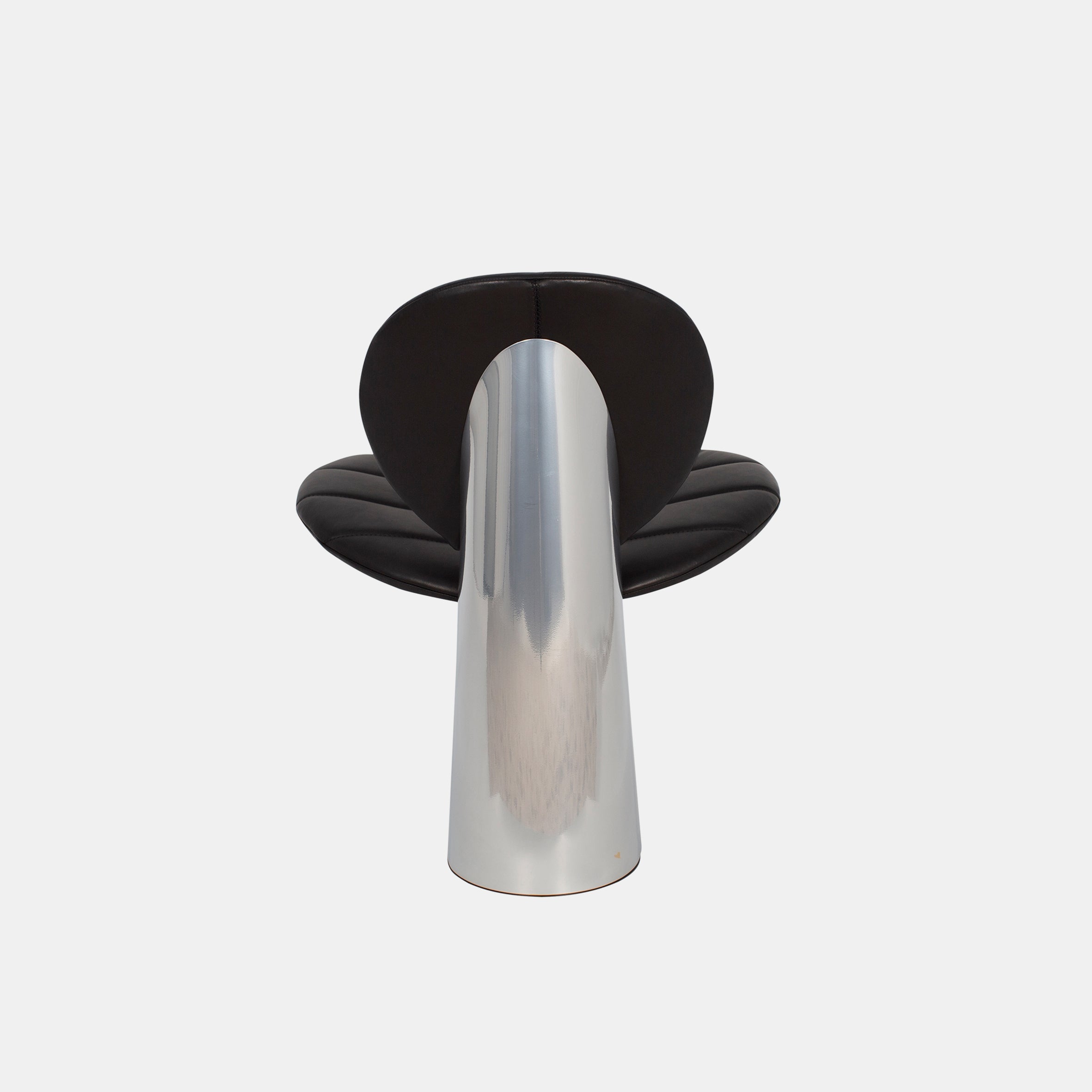 Pilota Lounge Chair