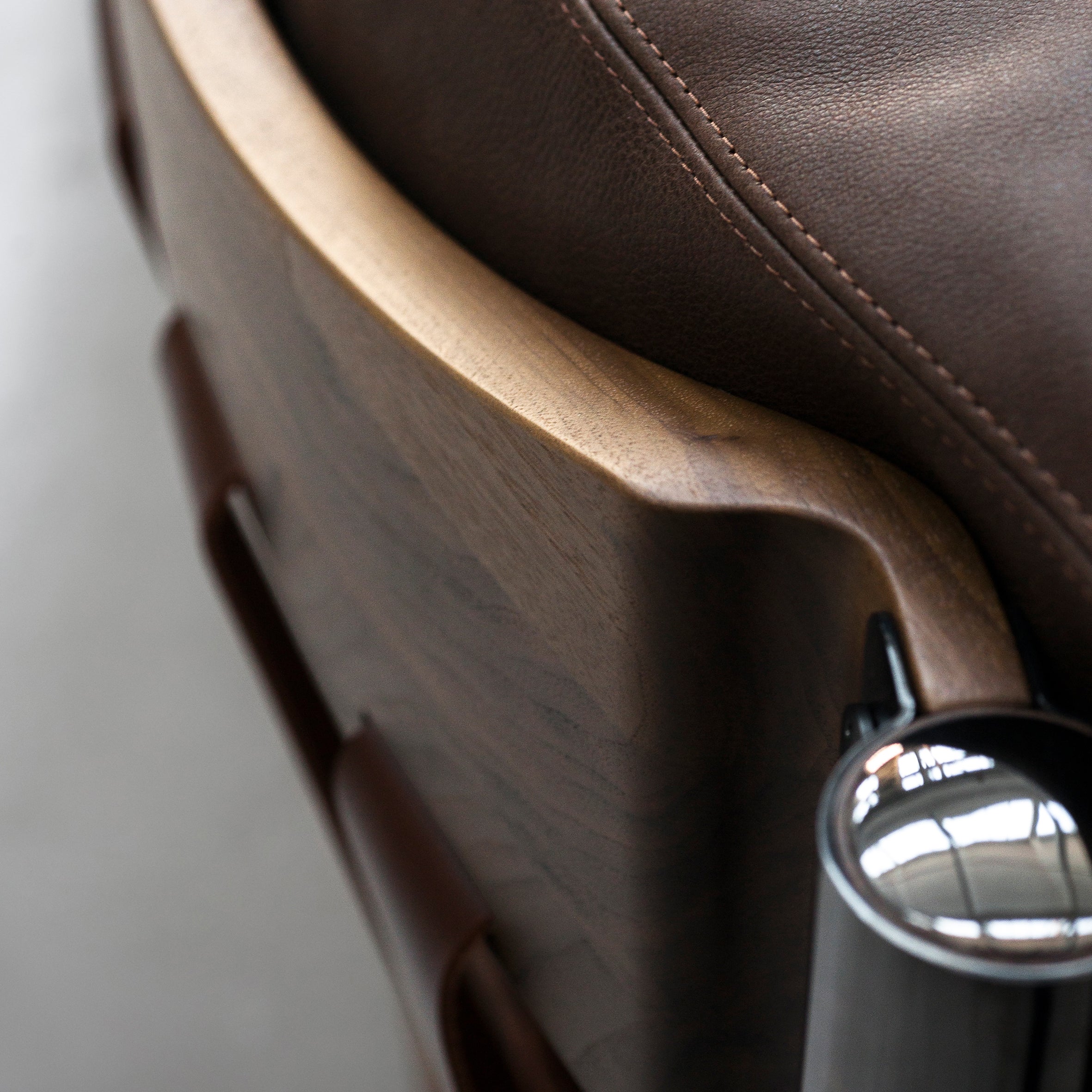 Sella Sofa - Monologue London