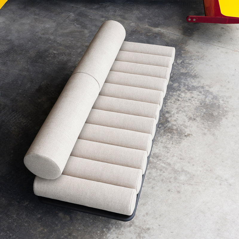 Five to Nine Daybed