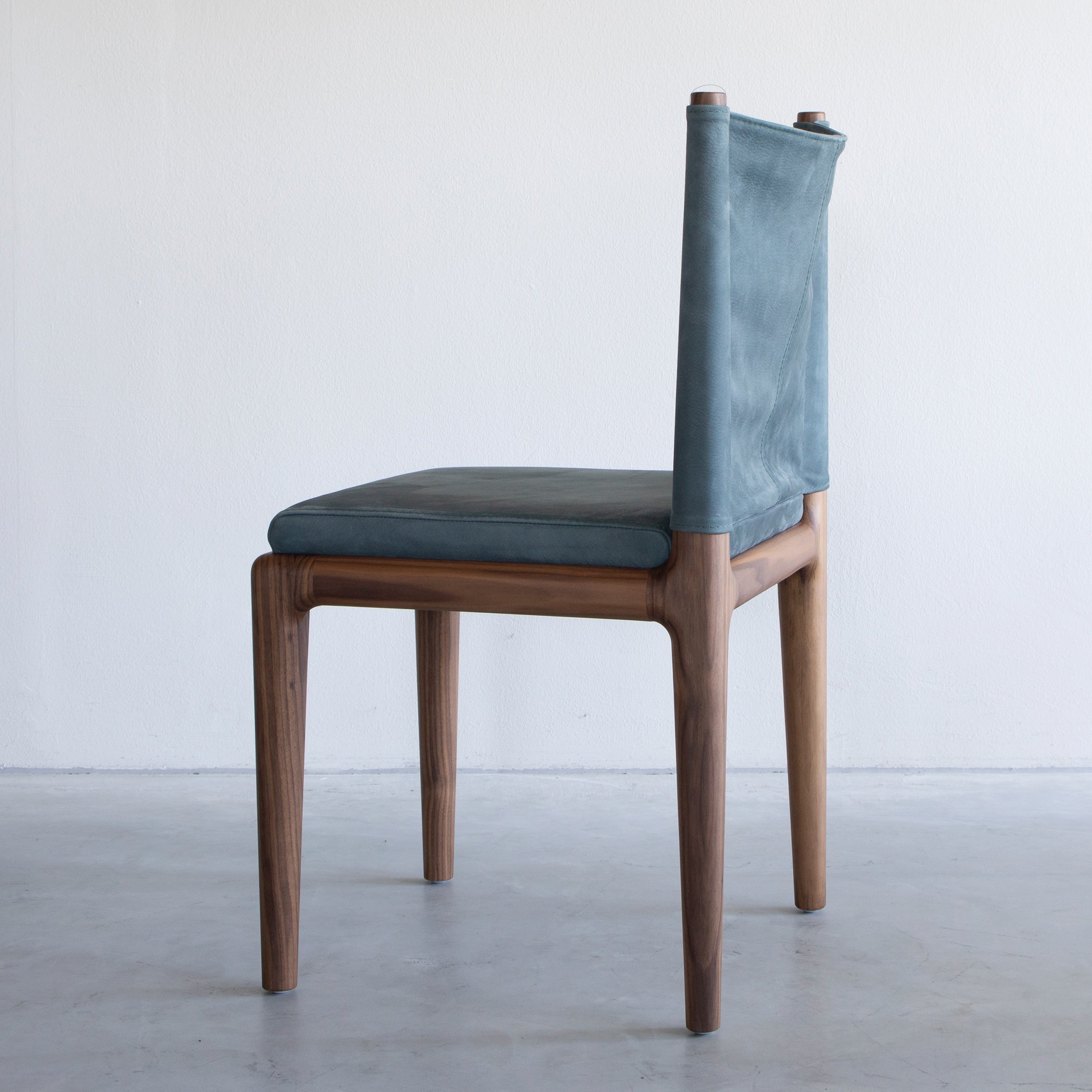 Abi Chair
