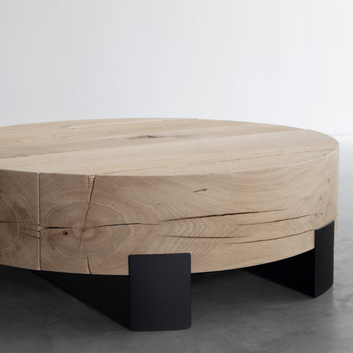 Beam Round Coffee Table | Van Rossum | Monologuelondon.com