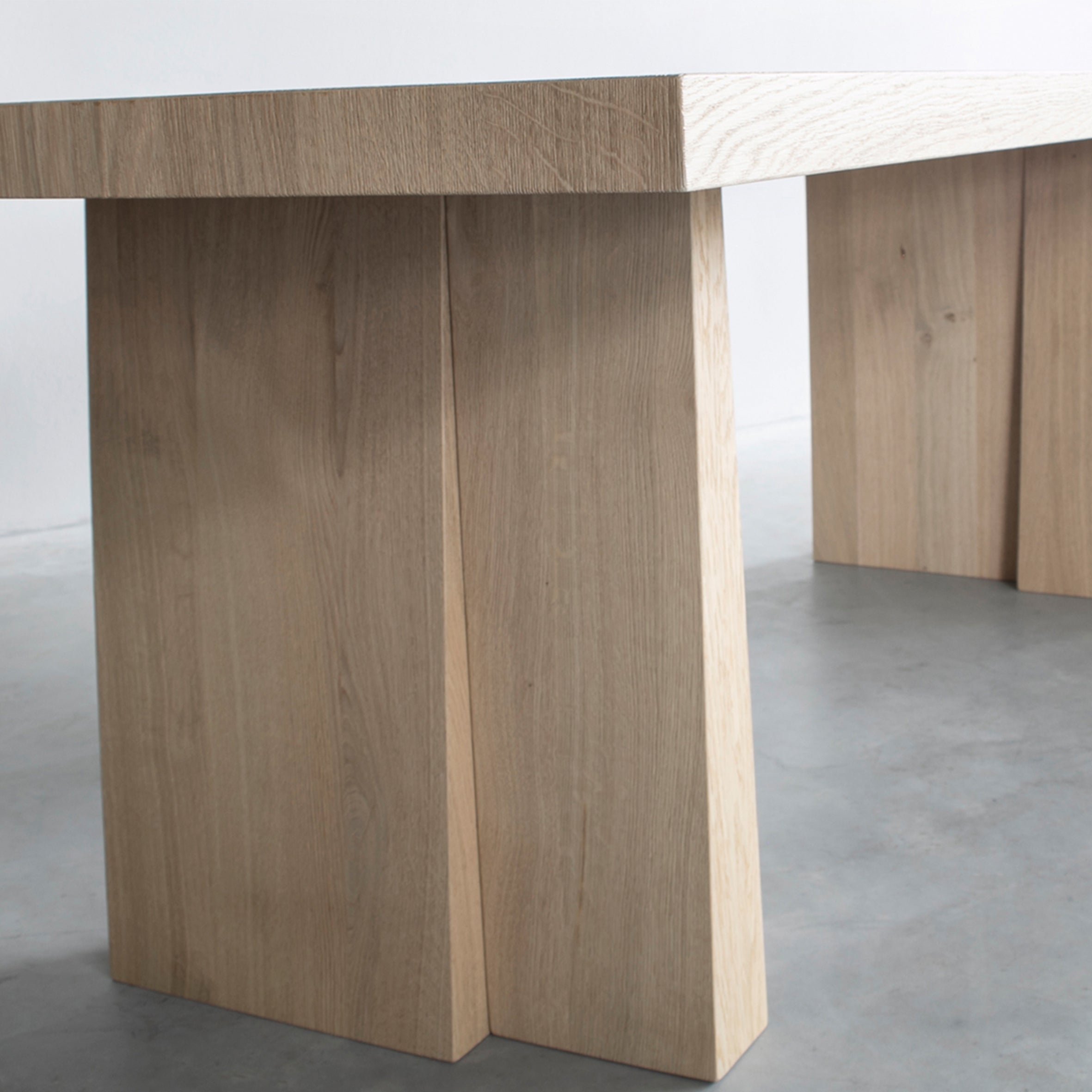 Eli Dining Table