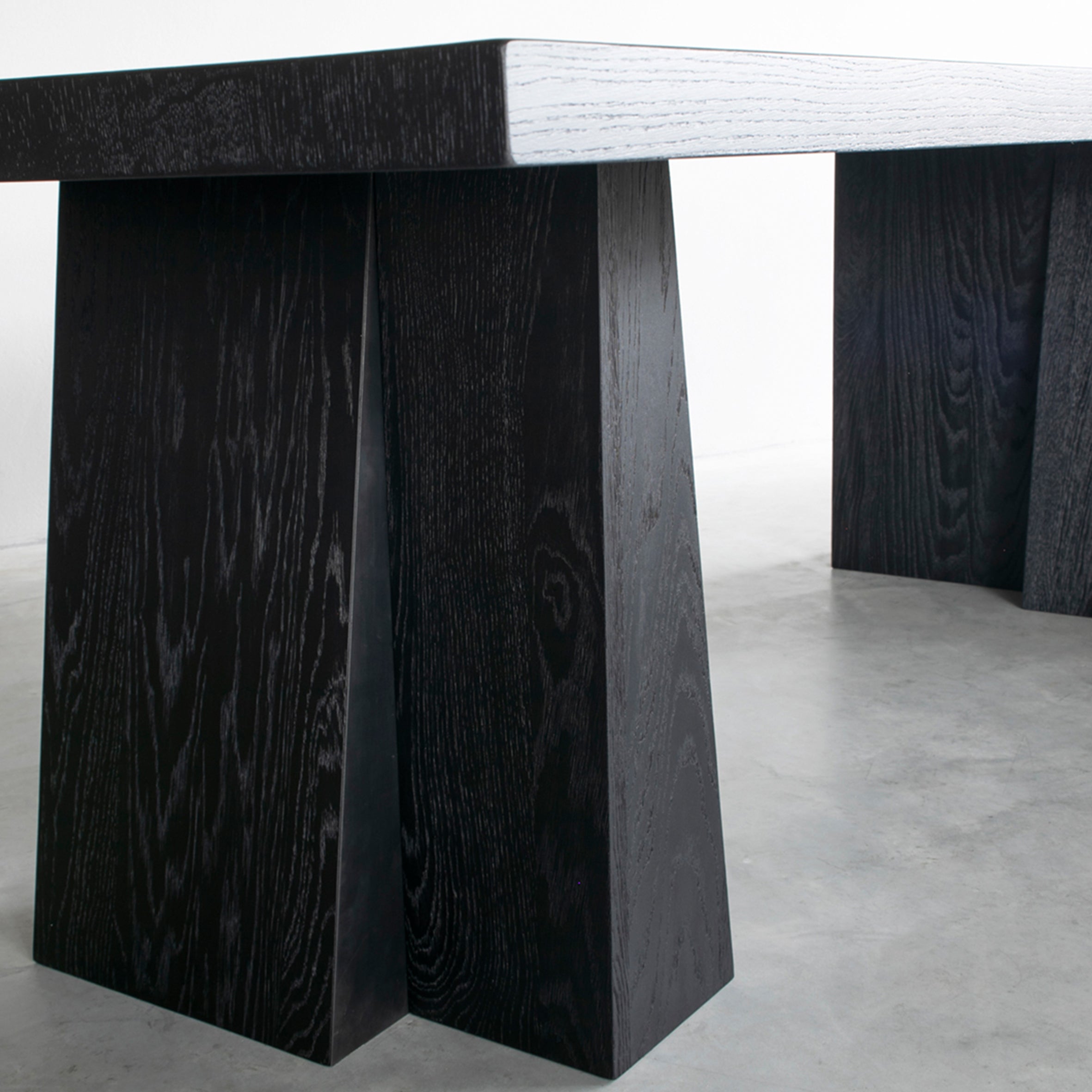 Eli Dining Table