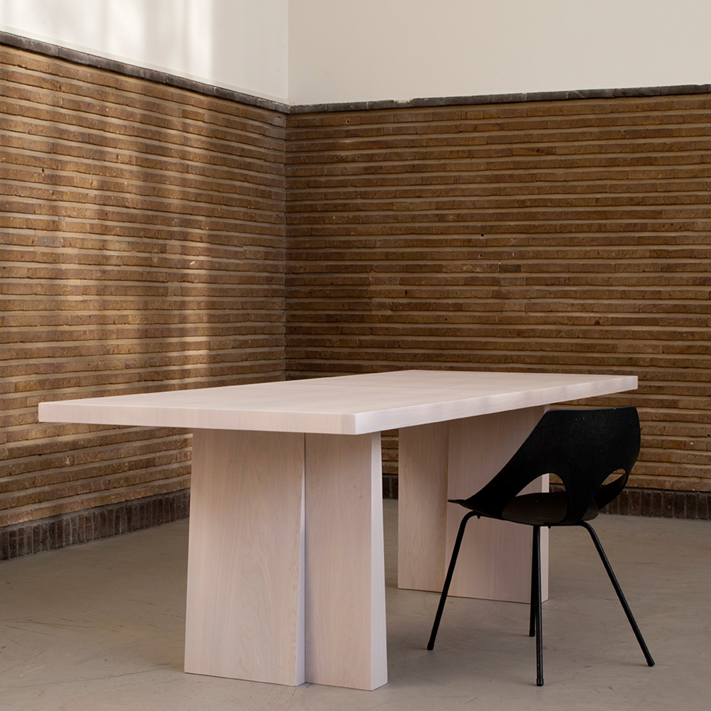 Eli Dining Table
