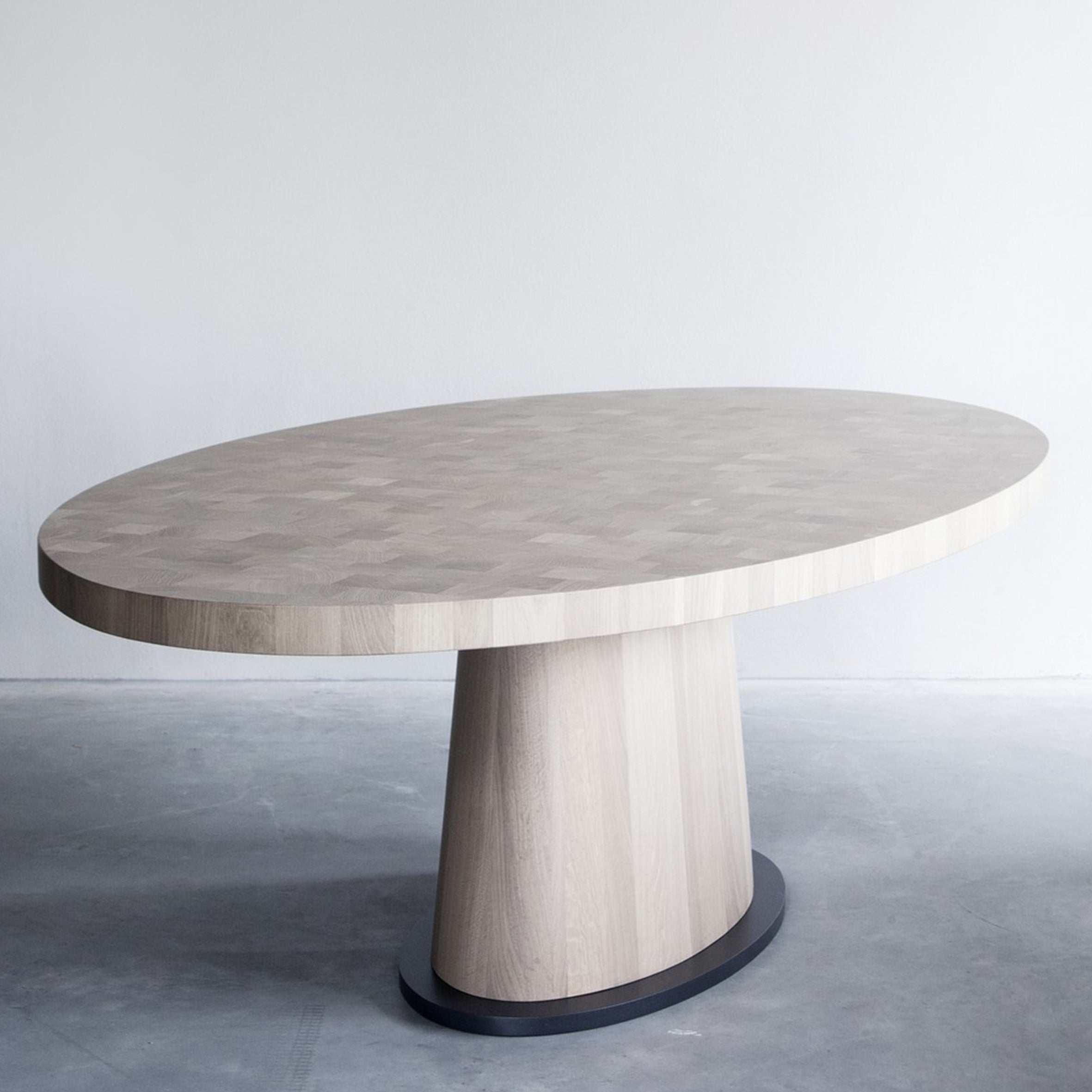 Kops Oval Dining Table