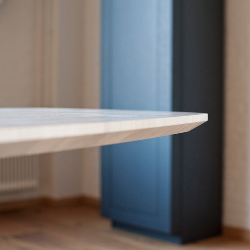 Kops Slim Oval Dining Table