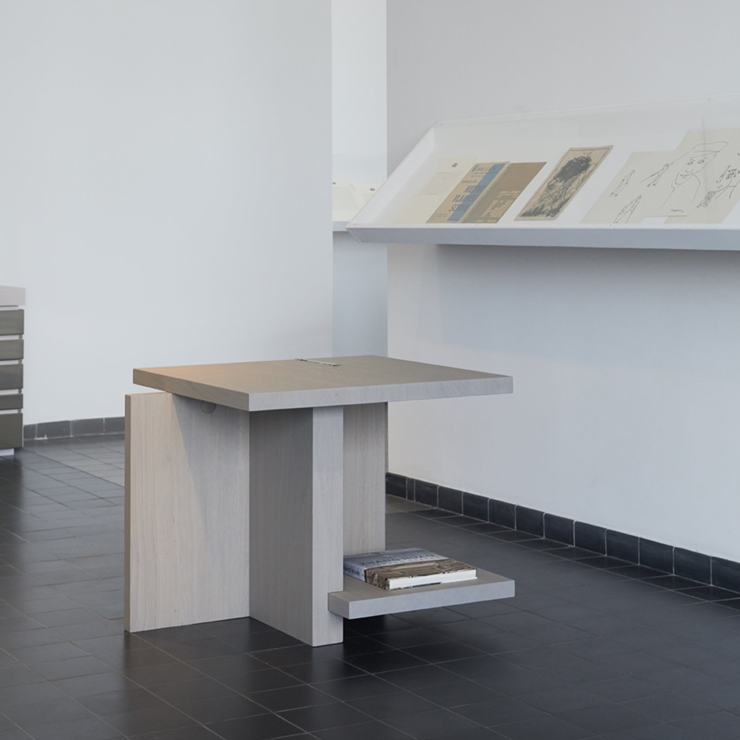 Stijl Side Table